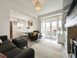 Dining Room- click for photo gallery